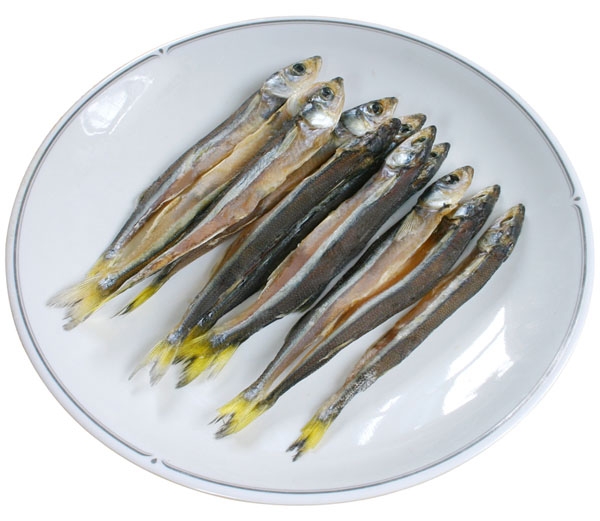 Dried salted smelt